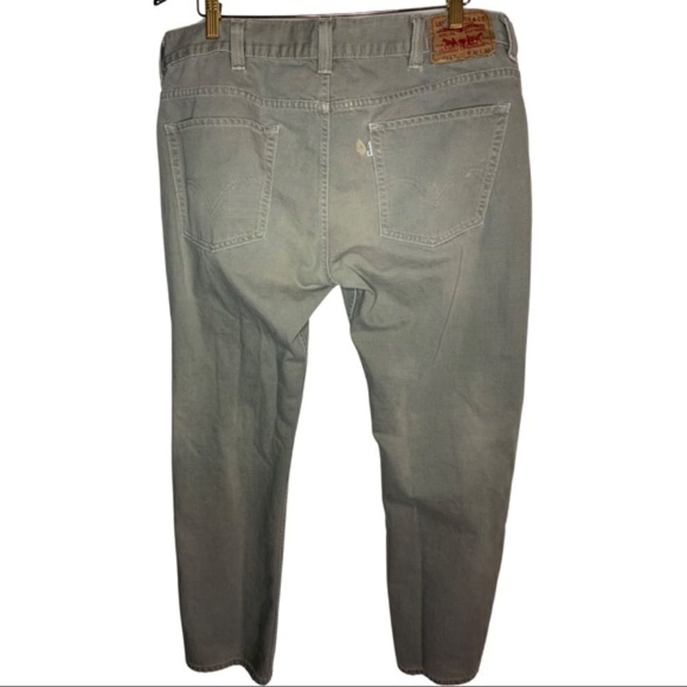 Levi Jeans  - Picture 2 of 4